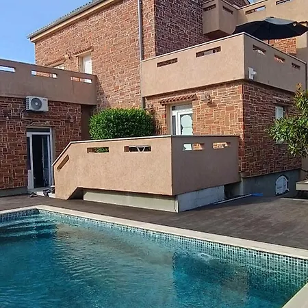 Allure 1 아파트 *